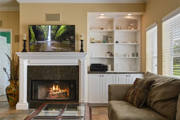 Fireplace, Interior, Recessed Lighting