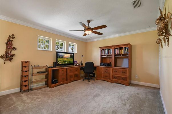 Home Office, Interior