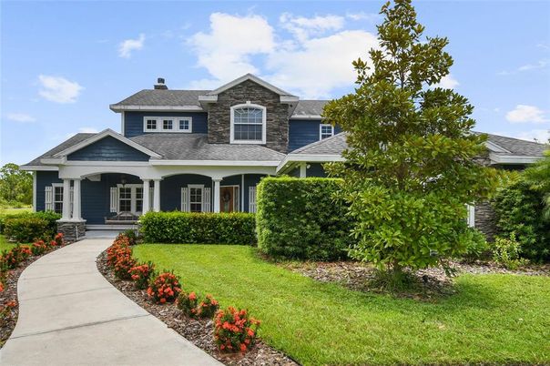 Exterior, Facade, American Craftsman