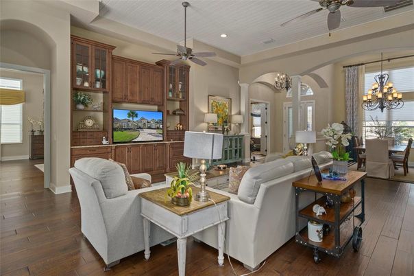 Chandelier, Dining room, Interior, Living room, Recessed Lighting, Wood Texture Flooring