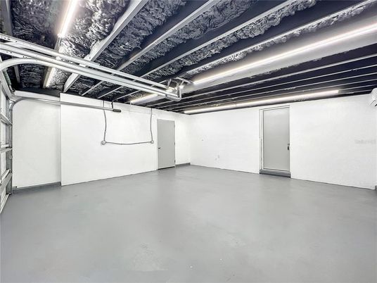 Garage, Interior