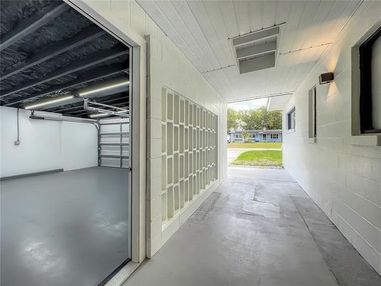 Garage, Interior