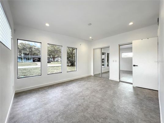 Empty room, Interior, Recessed Lighting
