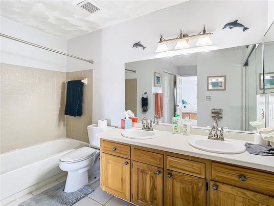 Bathroom, Dual Sink Vanities, Interior