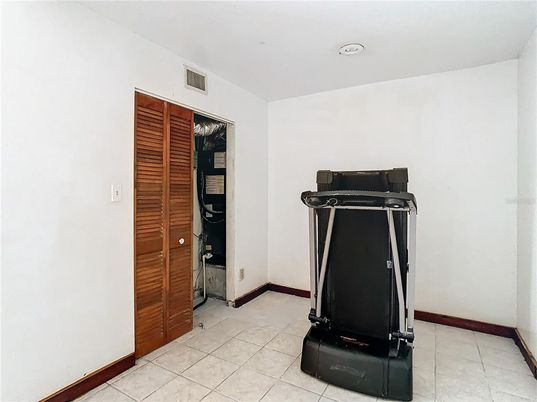 Fitness Equipment, Interior, Recessed Lighting