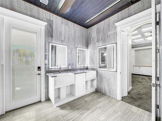 Bathroom, Dual Sink Vanities, Interior, Wooden Ceilings, Wood Texture Flooring