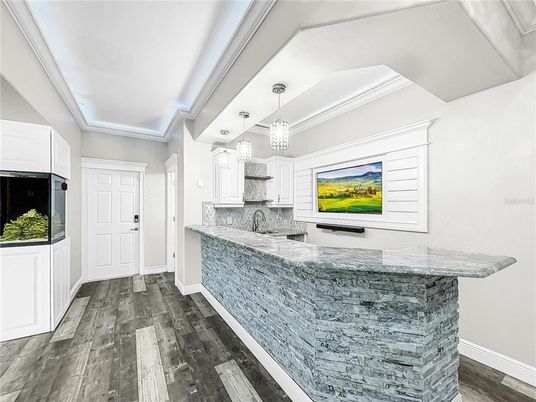 Interior, Kitchen, Pendant Lights, Wood Texture Flooring
