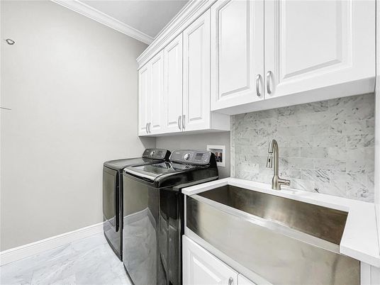 Interior, Marble, Marble Walls, Washer