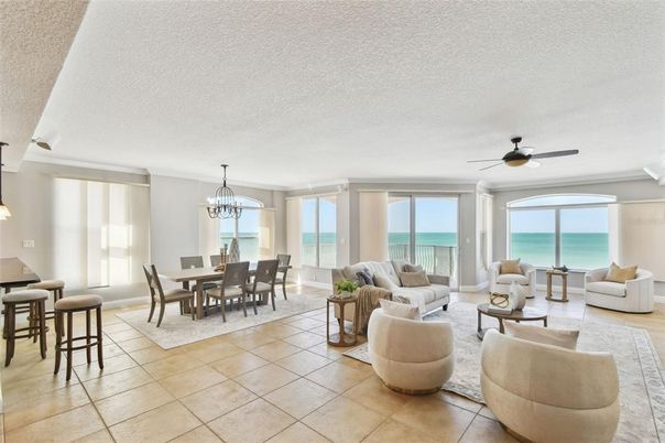 Chandelier, Dining room, Interior, Living room, Water