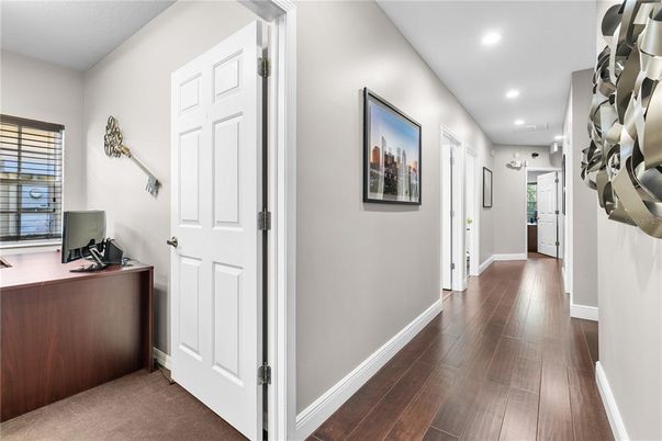 Interior, Recessed Lighting, Wood Texture Flooring