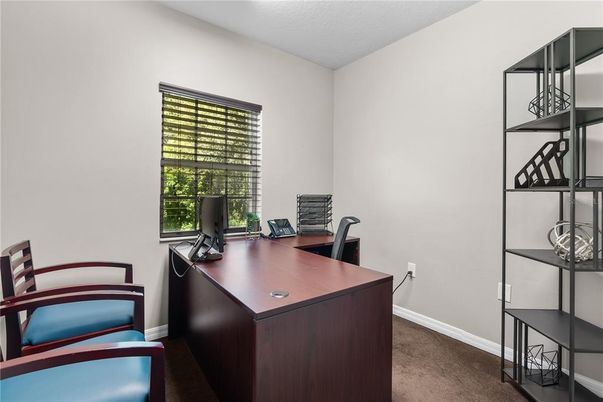 Home Office, Interior