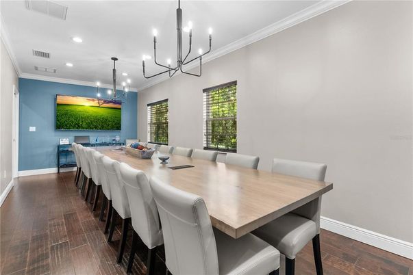 Chandelier, Dining room, Interior, Pendant Lights, Recessed Lighting, Wood Texture Flooring