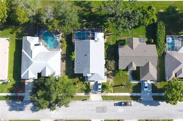 Exterior, Drone