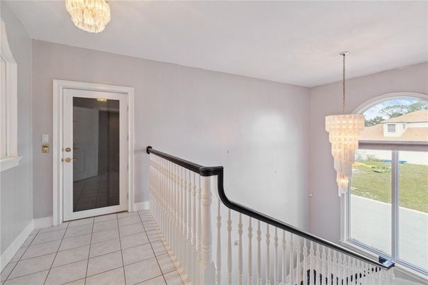 Chandelier, Interior