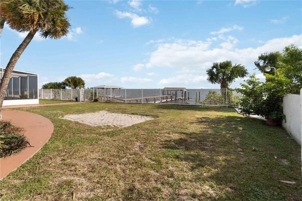 Backyard, Exterior, Water