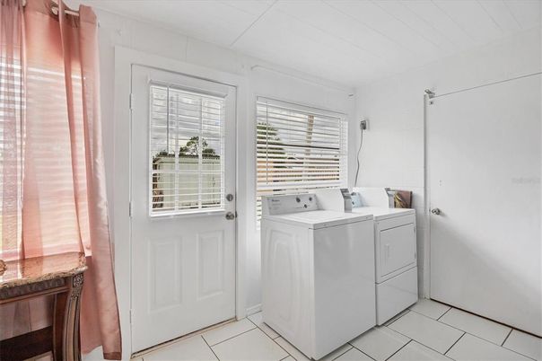 Interior, Washer