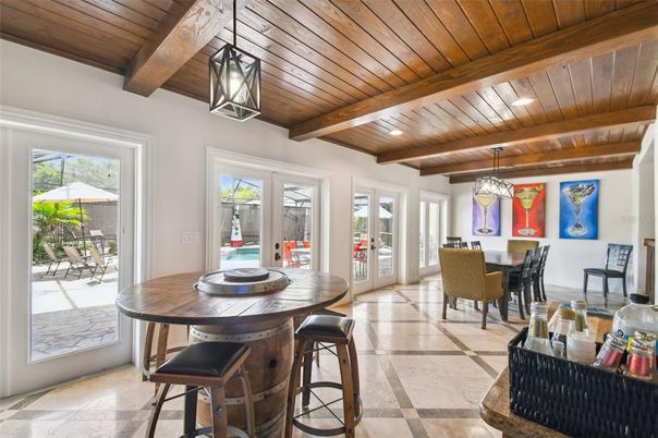 Dining room, Interior, Pendant Lights, Recessed Lighting, Wooden Beams, Wooden Ceilings