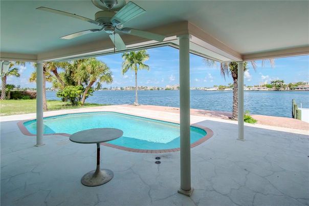 Exterior, Lake, Pool