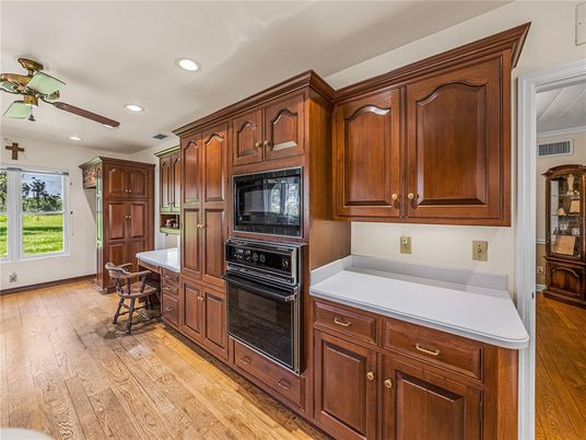 Interior, Kitchen, Recessed Lighting, Wood Texture Flooring