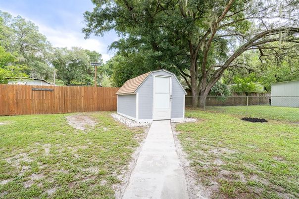 Backyard, Exterior