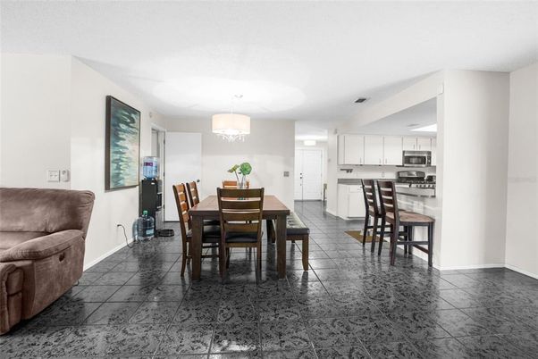 Dining room, Interior, Kitchen, Pendant Lights, Stainless Steel Appliances