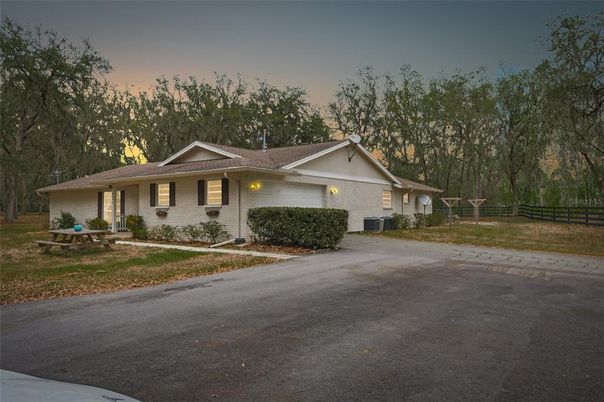 Attached, Backyard, Exterior, Facade, Brick Facade, Ranch