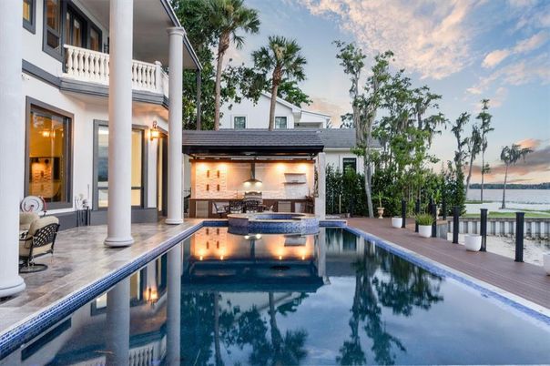 Exterior, Pool