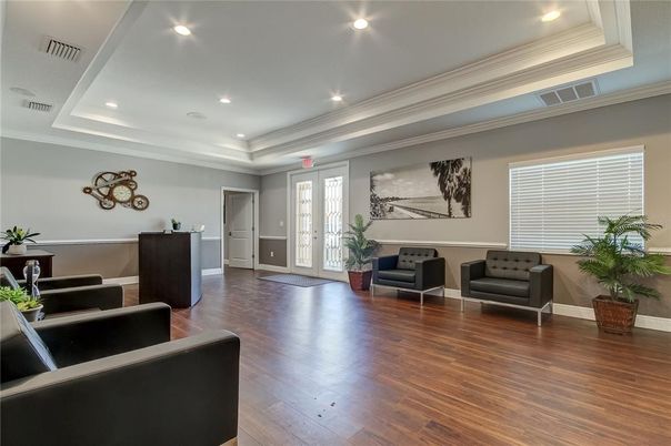 Interior, Recessed Lighting, Wood Texture Flooring