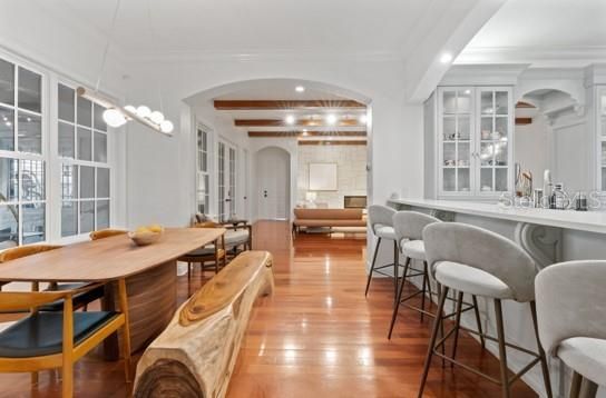 Dining room, Interior, Living room, Pendant Lights, Recessed Lighting, Wood Texture Flooring