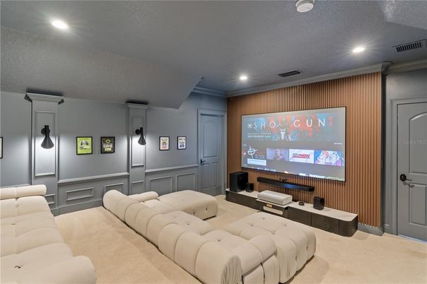 Interior, Living room, Projection Screen, Recessed Lighting, Theatre Room