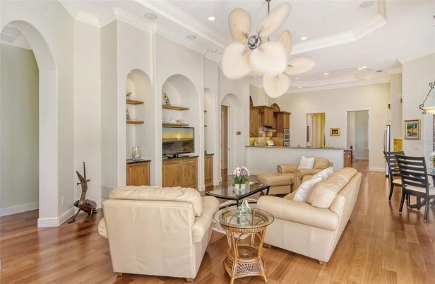 Dining room, Interior, Kitchen, Living room, Pendant Lights, Recessed Lighting, Wood Texture Flooring