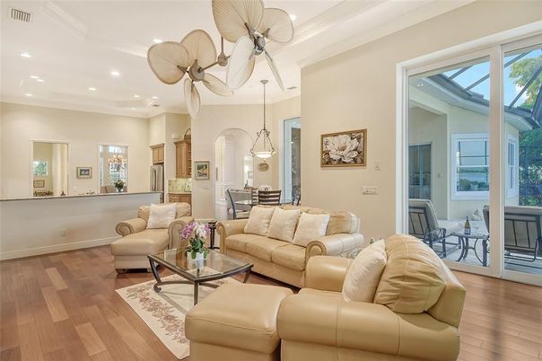 Dining room, Interior, Kitchen, Living room, Pendant Lights, Recessed Lighting, Wood Texture Flooring