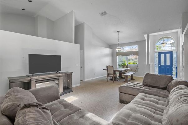 Dining room, Interior, Living room, Pendant Lights, Recessed Lighting