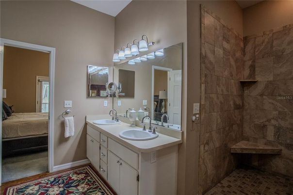Bathroom, Bedroom, Dual Sink Vanities, Interior