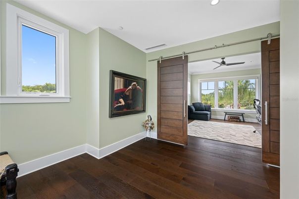 Interior, Recessed Lighting, Wood Texture Flooring