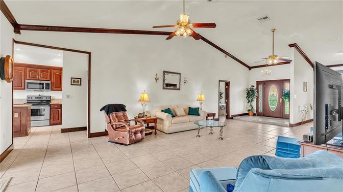 Interior, Kitchen, Living room, Stainless Steel Appliances
