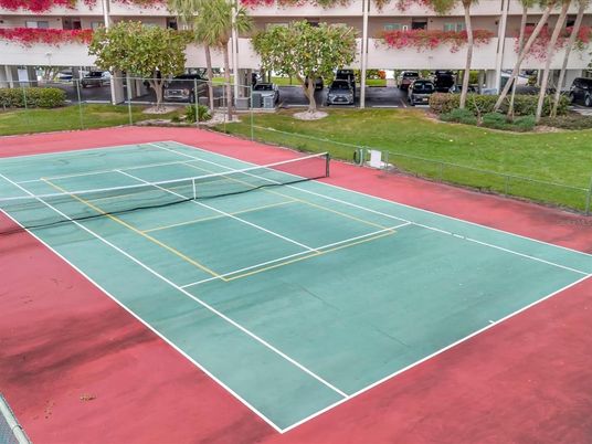 Exterior, Tennis Courts