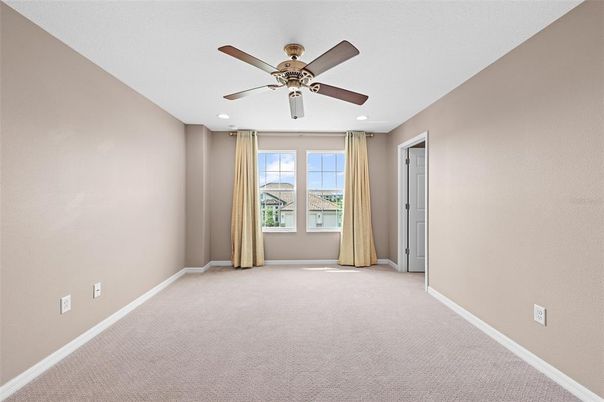 Empty room, Interior, Recessed Lighting