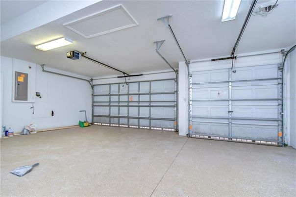 Garage, Interior