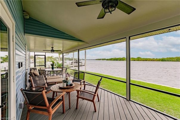 Interior, Sun Room, Water, Wood Texture Flooring