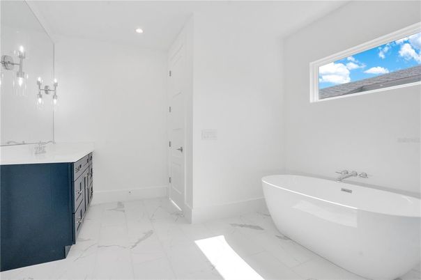Bathroom, Free Standing Baths, Interior, Marble, Recessed Lighting