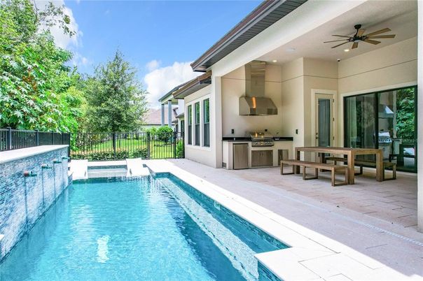 Exterior, Pool