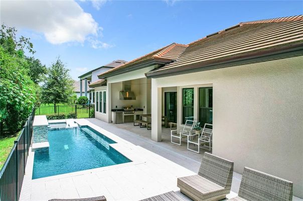Exterior, Pool