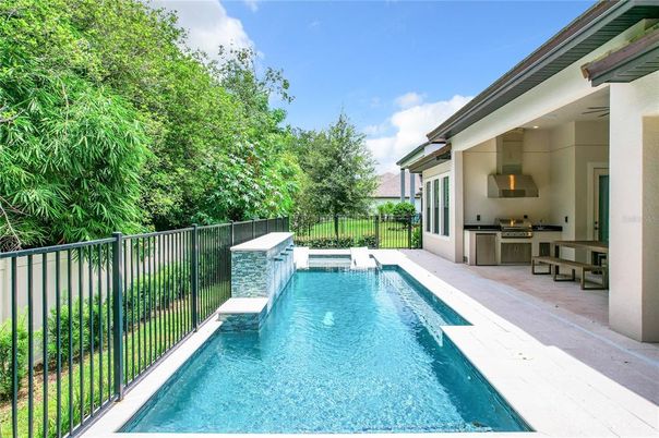 Exterior, Pool