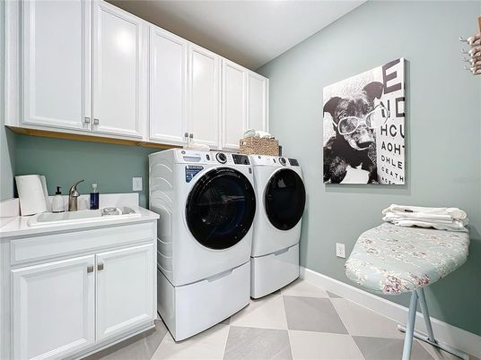 Interior, Washer