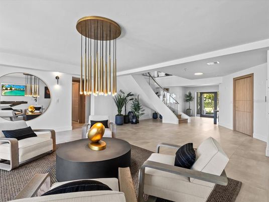 Dining room, Interior, Pendant Lights, Recessed Lighting