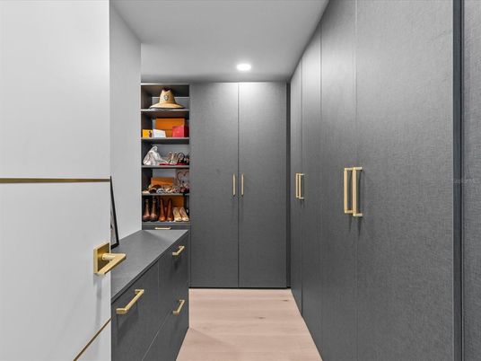Interior, Recessed Lighting, Wood Texture Flooring