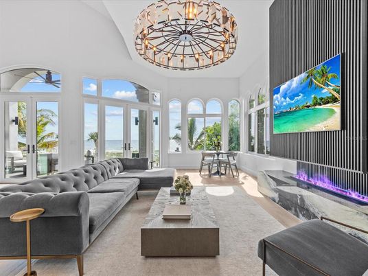 Chandelier, Interior, Living room