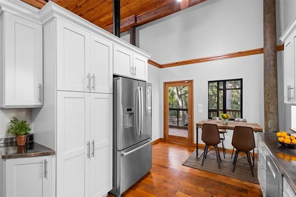 Dining room, Interior, Kitchen, Stainless Steel Appliances, Wooden Beams, Wooden Ceilings, Wood Texture Flooring
