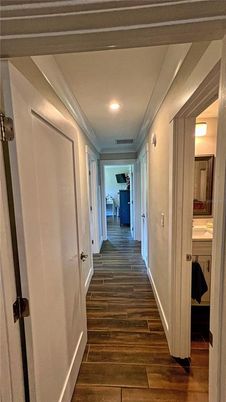 Interior, Recessed Lighting, Wood Texture Flooring